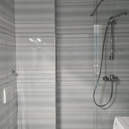Apartment Agda Gjiri I Lalezit Plazhi San Pietro