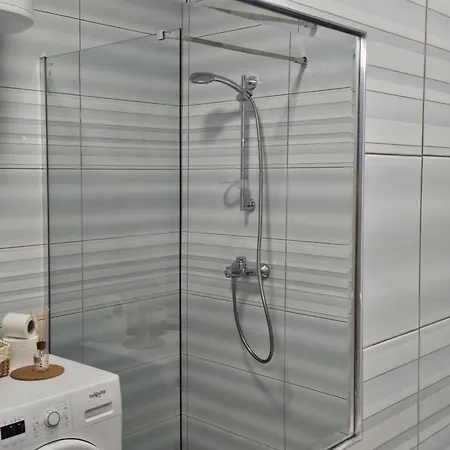 Agda Gjiri I Lalezit דירה *